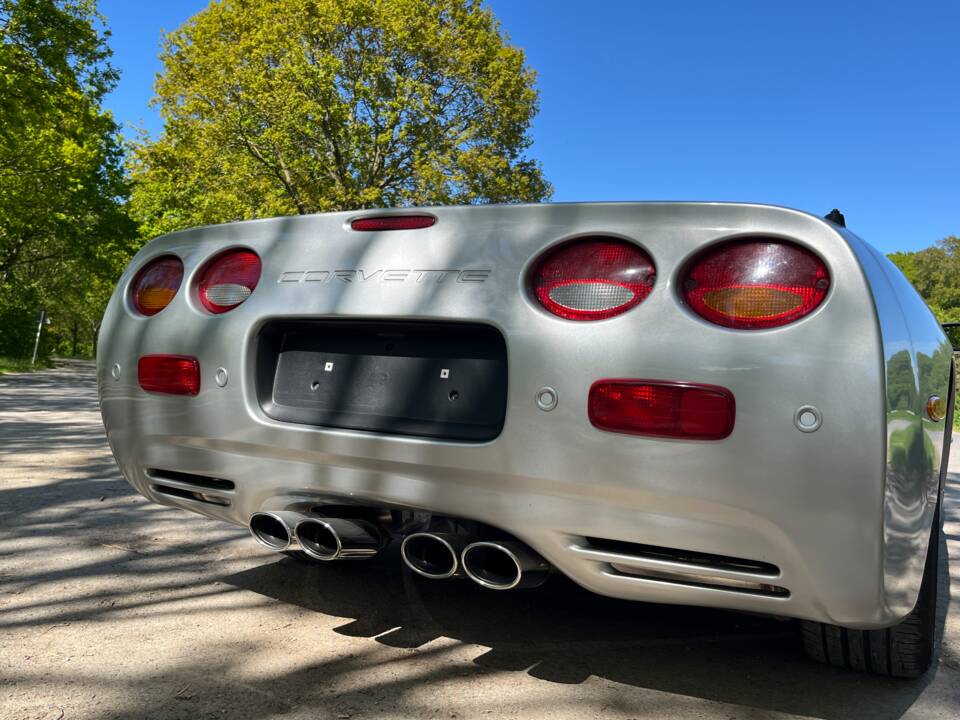 Image 44/50 of Chevrolet Corvette (2001)