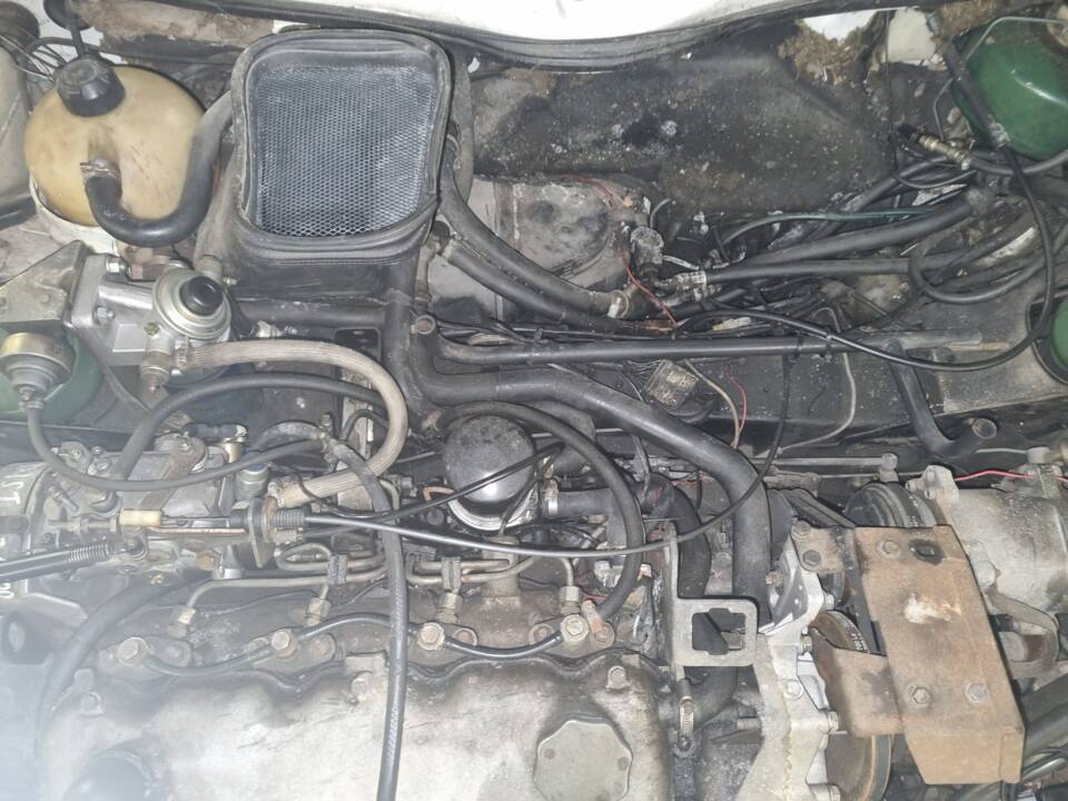 Bild 33/95 von Citroën CX 25 Turbo Diesel Break Heuliez (1987)