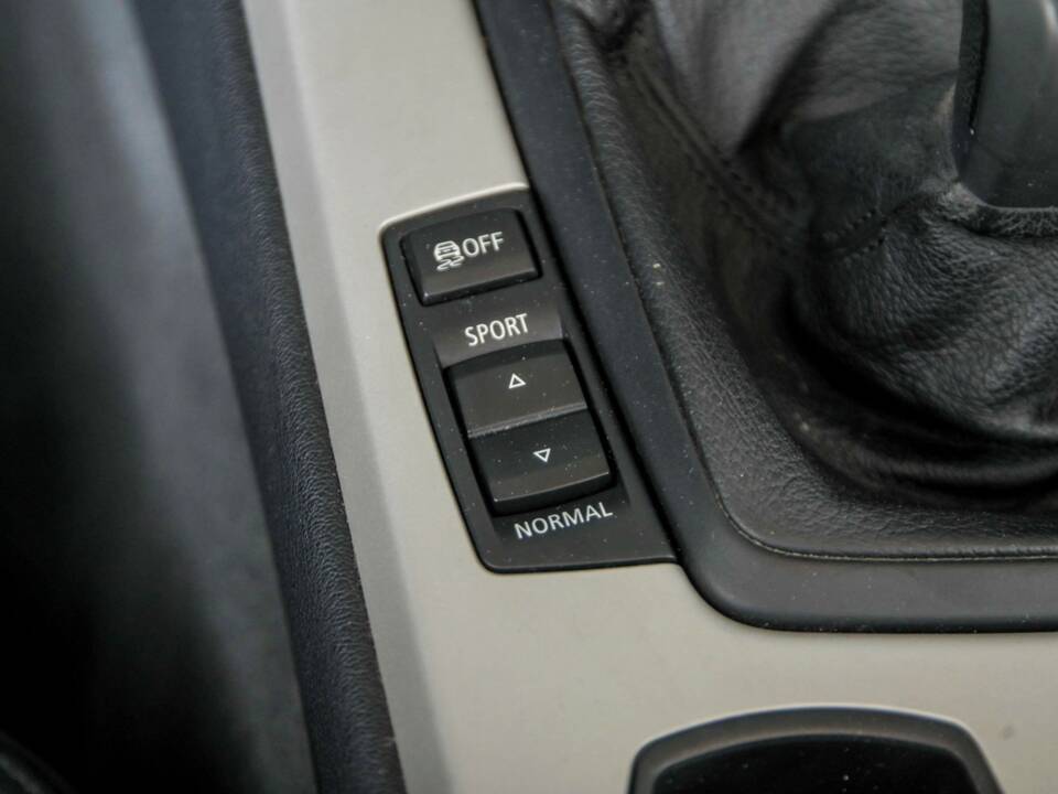 Image 28/50 of BMW Z4 sDrive23i (2010)