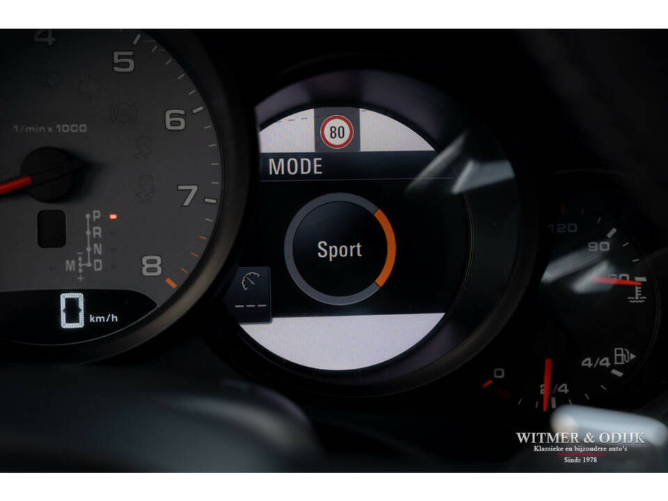 Image 33/38 of Porsche 911 Carrera 4S (2017)