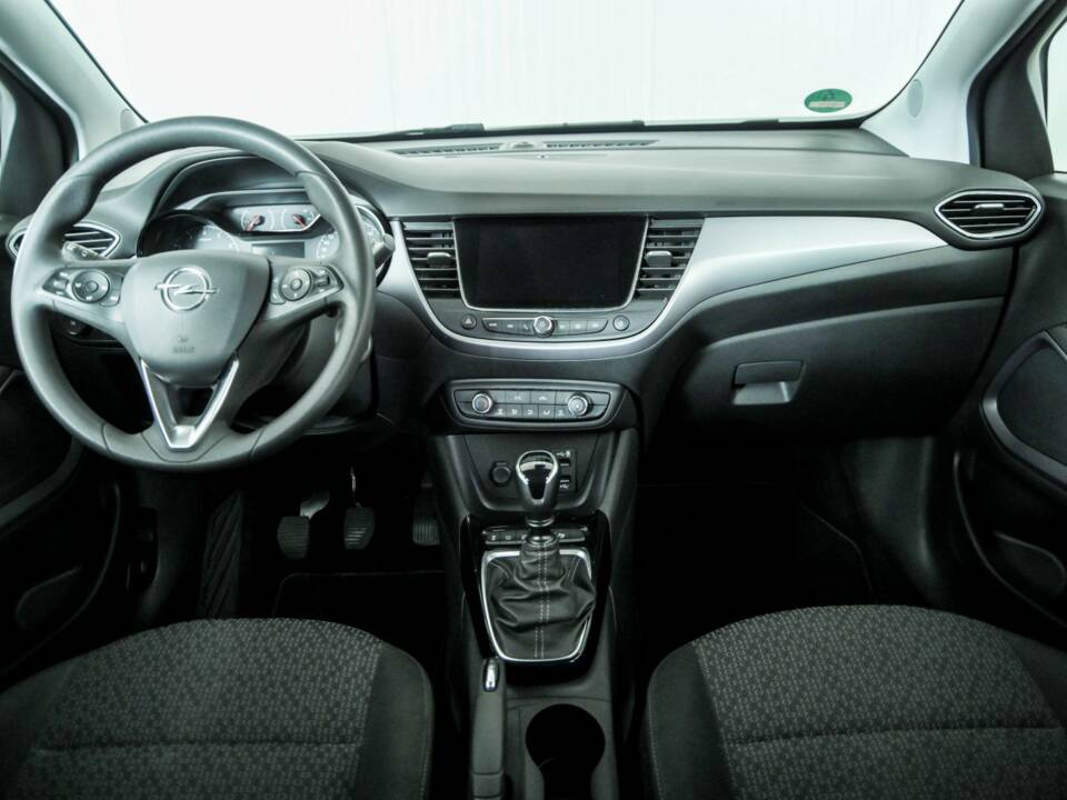 Image 7/50 de Opel Crossland X 1.2 Turbo (2020)