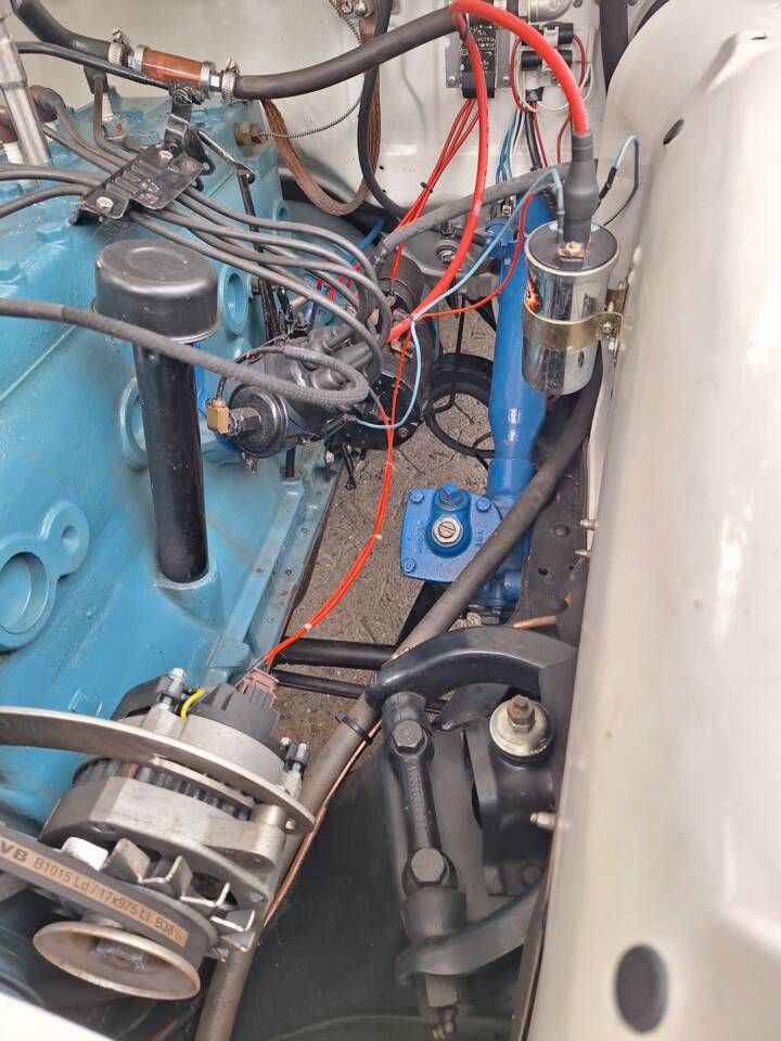 Image 15/17 of Pontiac Chieftain (1953)