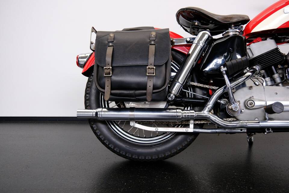 Immagine 9/72 di Harley-Davidson Model KH (1956)