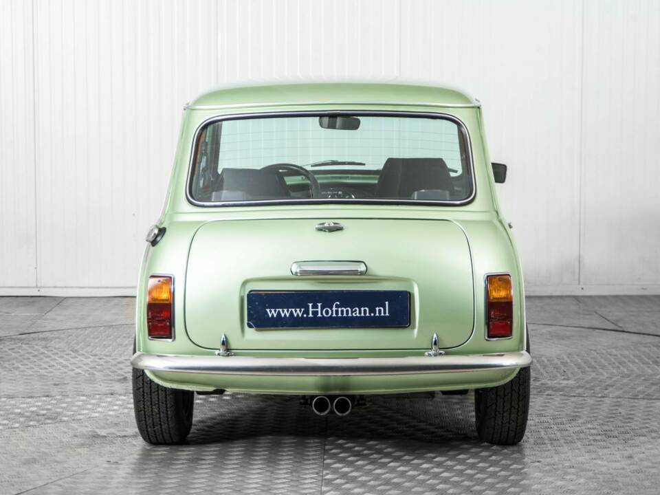 Image 12/50 of Austin Mini 1000 (1983)