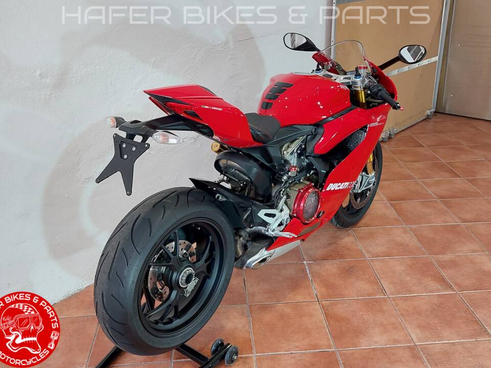 Image 5/30 of Ducati DUMMY (2012)