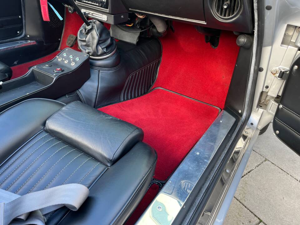 Immagine 40/88 di Alfa Romeo 1750 Spider Veloce (1971)