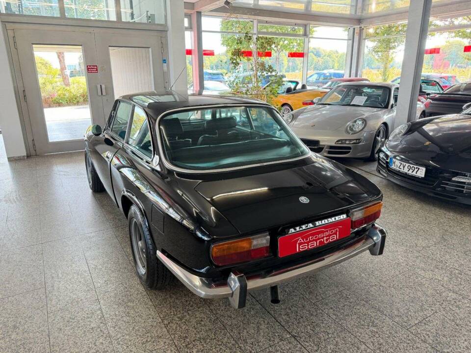Afbeelding 20/24 van Alfa Romeo 2000 GTV (1976)