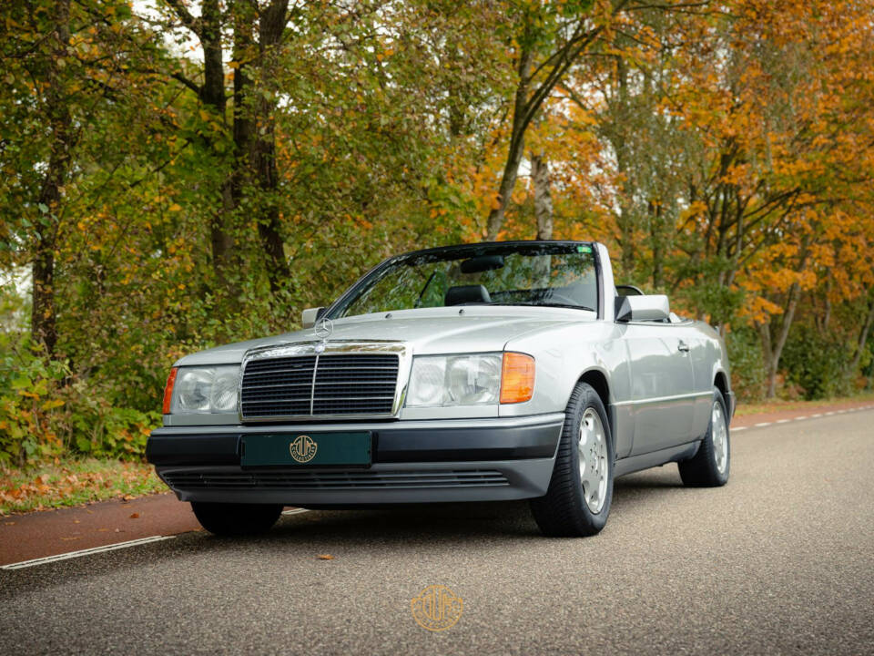 Immagine 3/50 di Mercedes-Benz 300 CE-24 Schulz (1994)