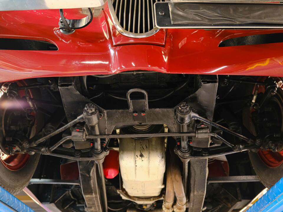 Bild 35/46 von Jaguar XK 120 FHC (1952)