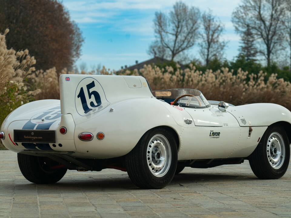 Bild 14/50 von Jaguar D-Type (1977)