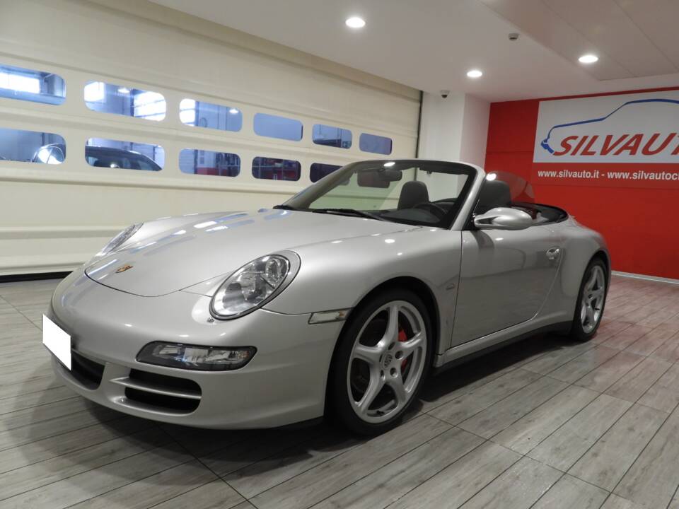 Image 3/6 of Porsche 911 Carrera 4S (2006)