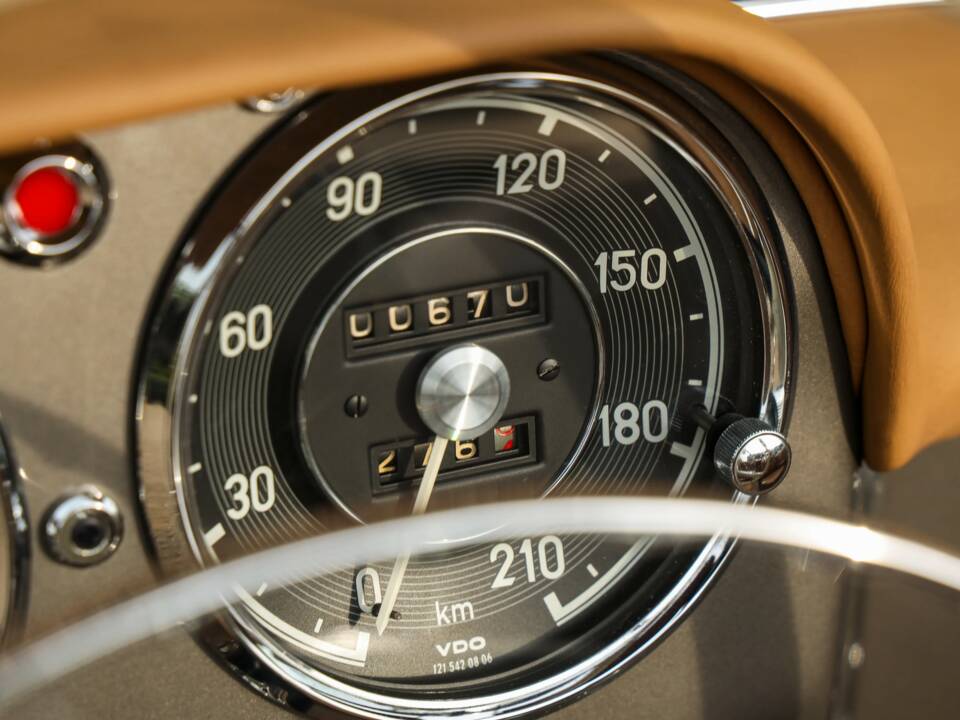 Bild 7/50 von Mercedes-Benz 190 SL (1961)