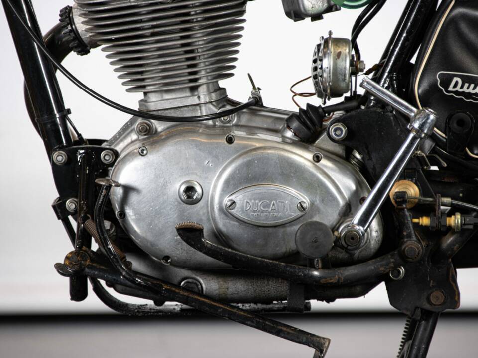 Bild 25/50 von Ducati 250 Scrambler (1971)