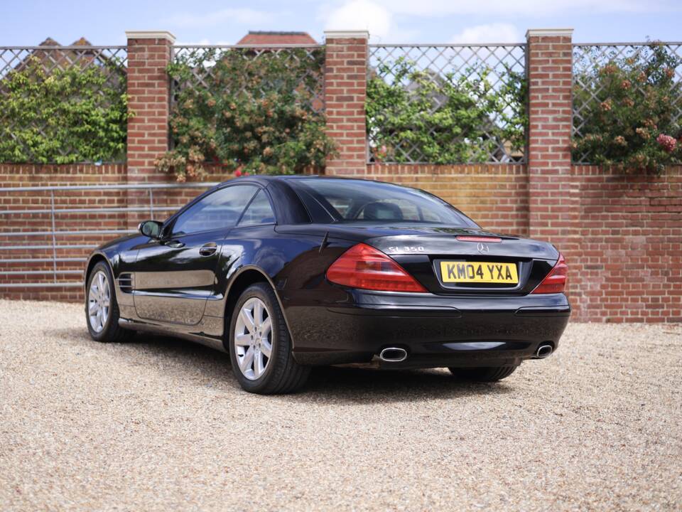 Image 10/50 de Mercedes-Benz SL 350 (2004)