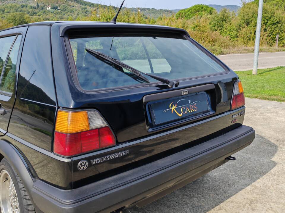 Bild 13/42 von Volkswagen Golf II GTi 16V 1.8 (1986)