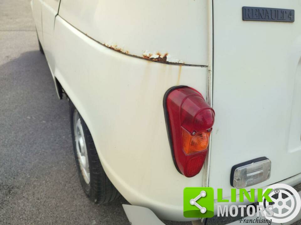 Image 10/10 of Renault R 4 (1989)