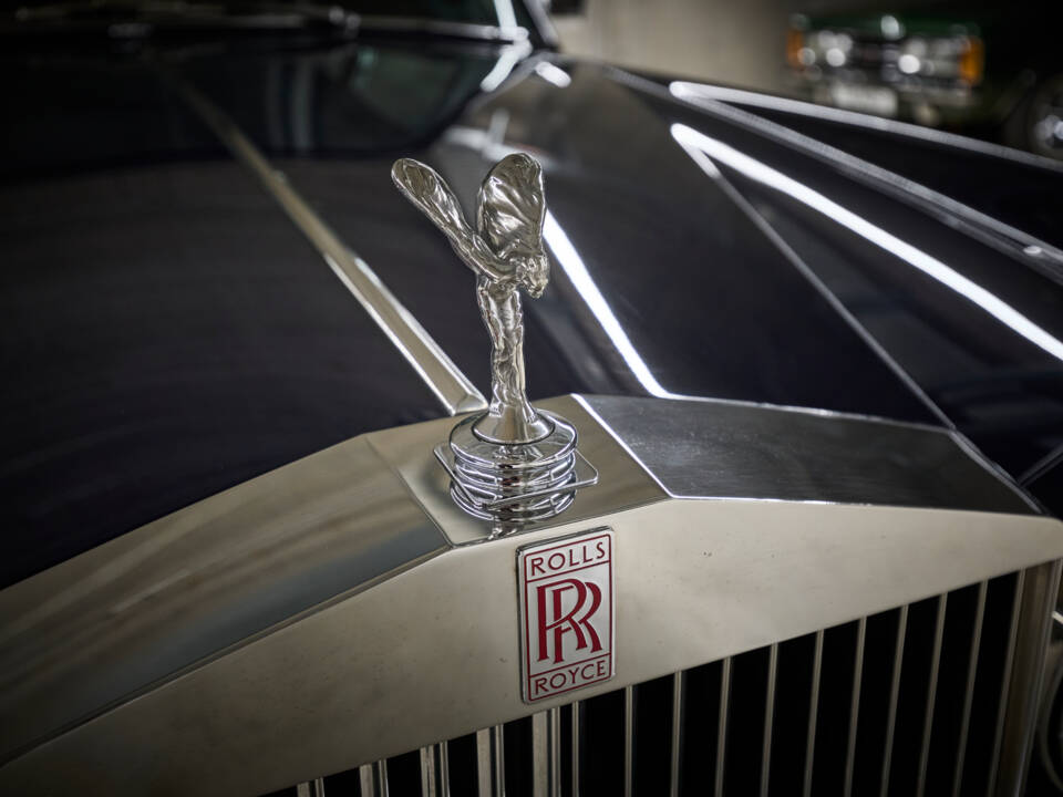 Image 19/100 de Rolls-Royce Silver Shadow II (1979)