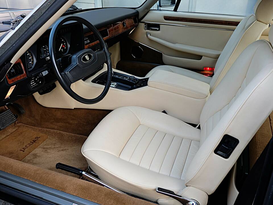 Imagen 19/91 de Jaguar XJ-SC V12 (1986)