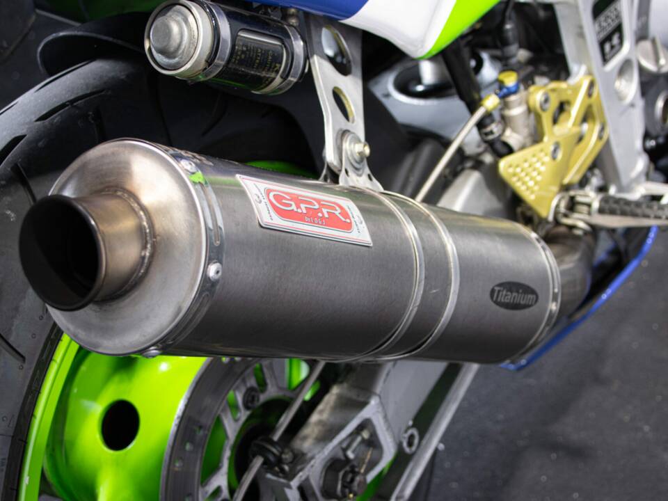 Image 10/50 of Kawasaki ZX-R 400 (1990)