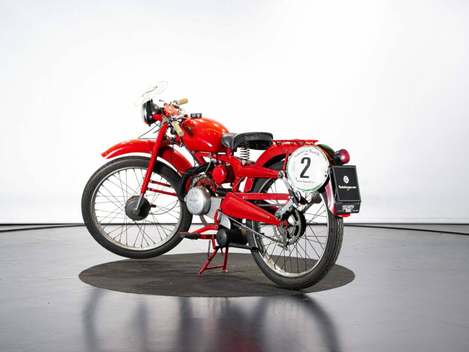 Afbeelding 2/42 van Moto Guzzi Motoleggera 65 (1954)