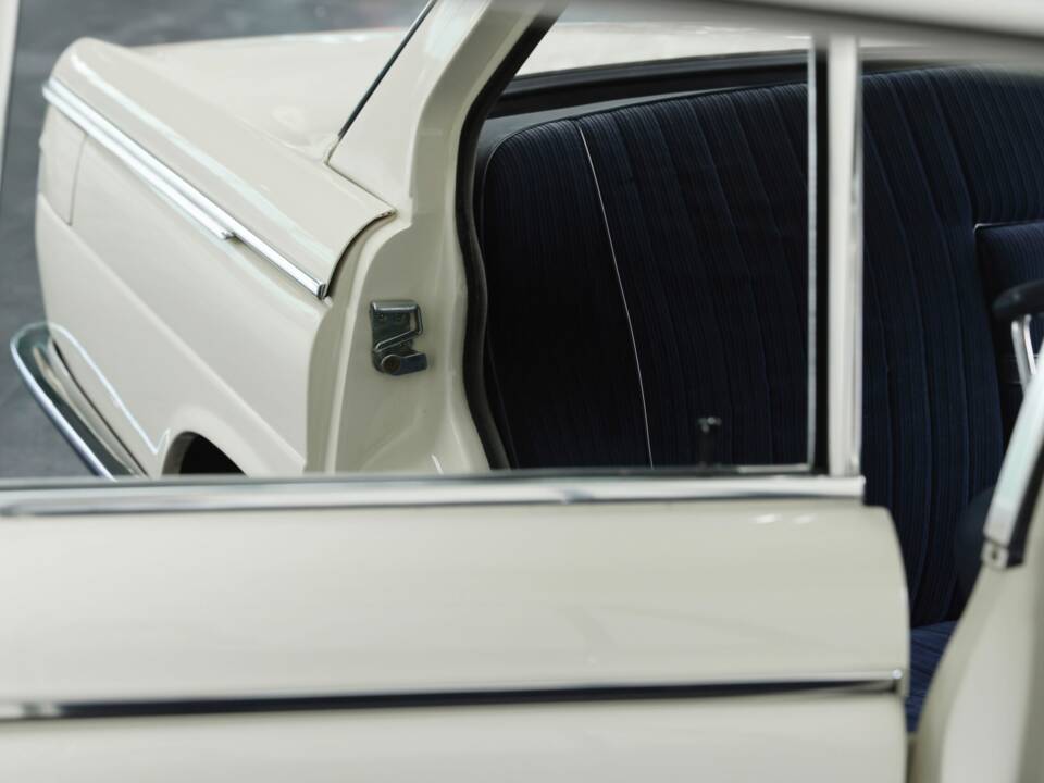 Immagine 49/50 di BMW 2000 (1969)