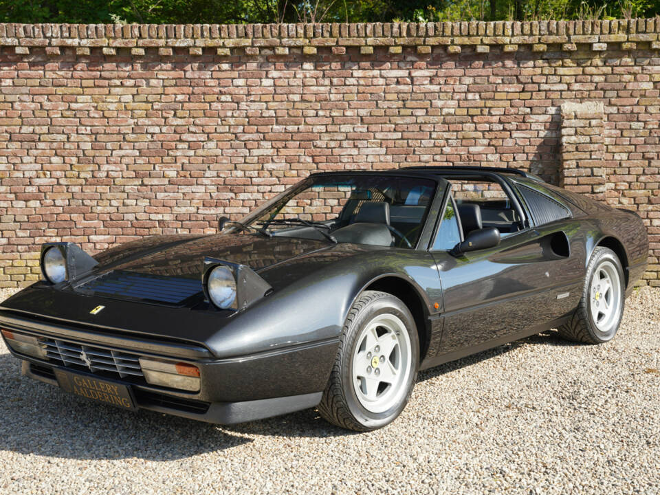 Image 44/50 of Ferrari 328 GTS (1987)
