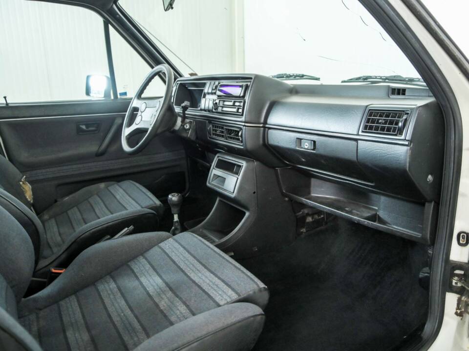Immagine 12/46 di Volkswagen Jetta II 1.8 (1985)