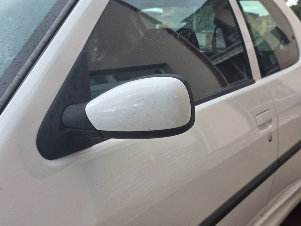 Immagine 21/30 di Peugeot 306 2.0i GTi6 (1997)