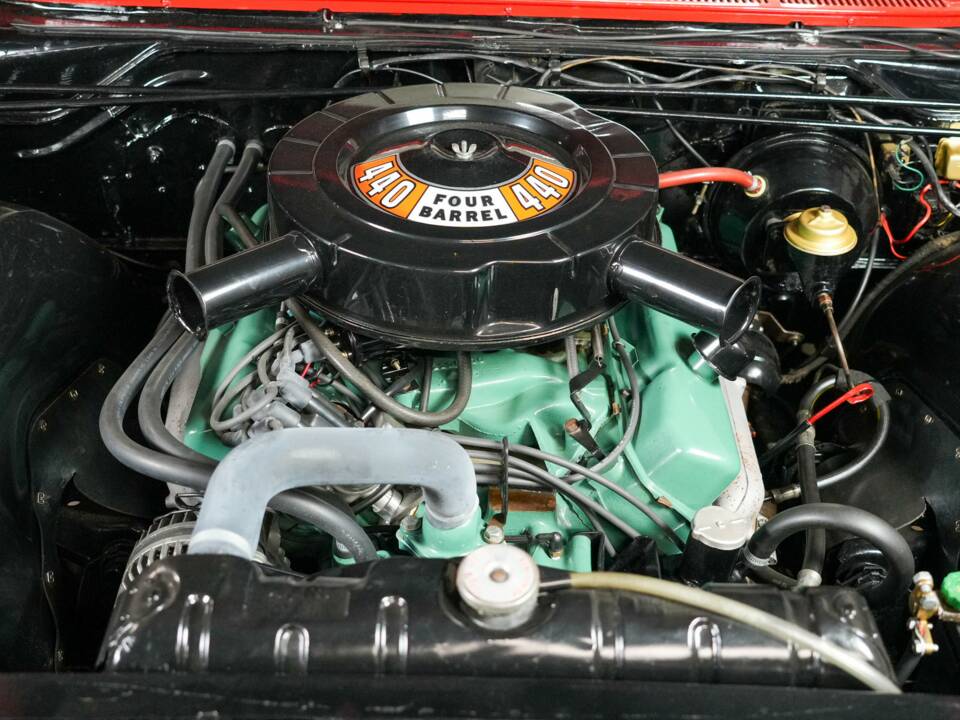 Image 5/44 of Dodge Polara (1965)