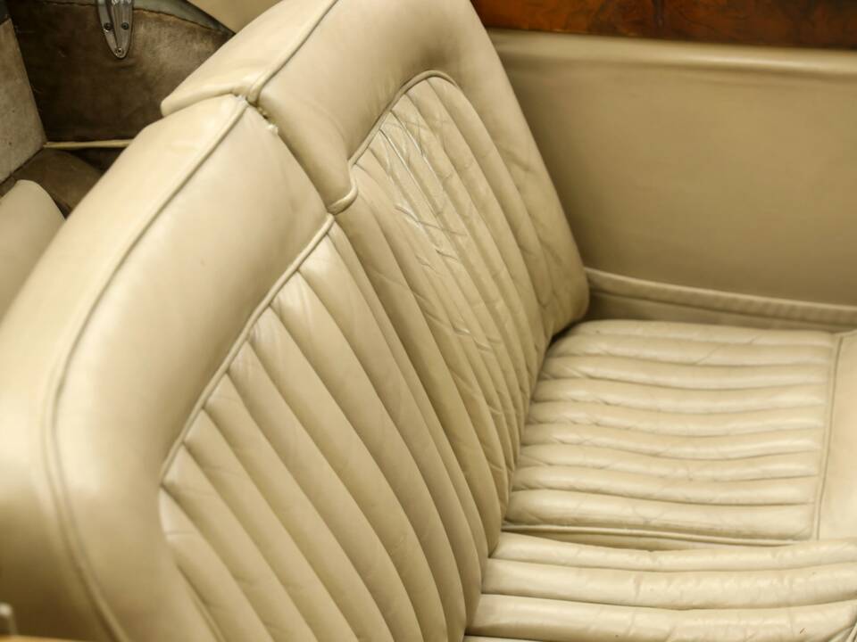 Image 49/50 of Jaguar XK 140 DHC (1955)