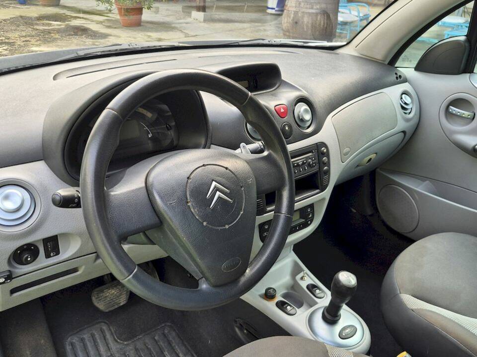 Image 26/54 of Citroën C3 1.6 16V (2004)