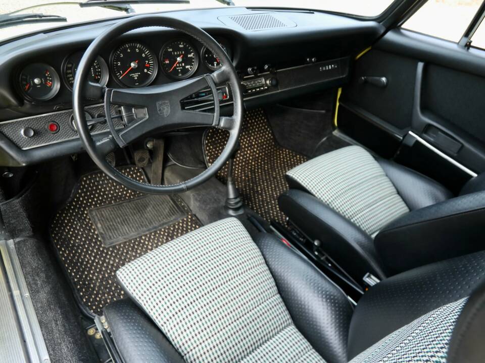Bild 3/50 von Porsche 911 2.2 S (1971)
