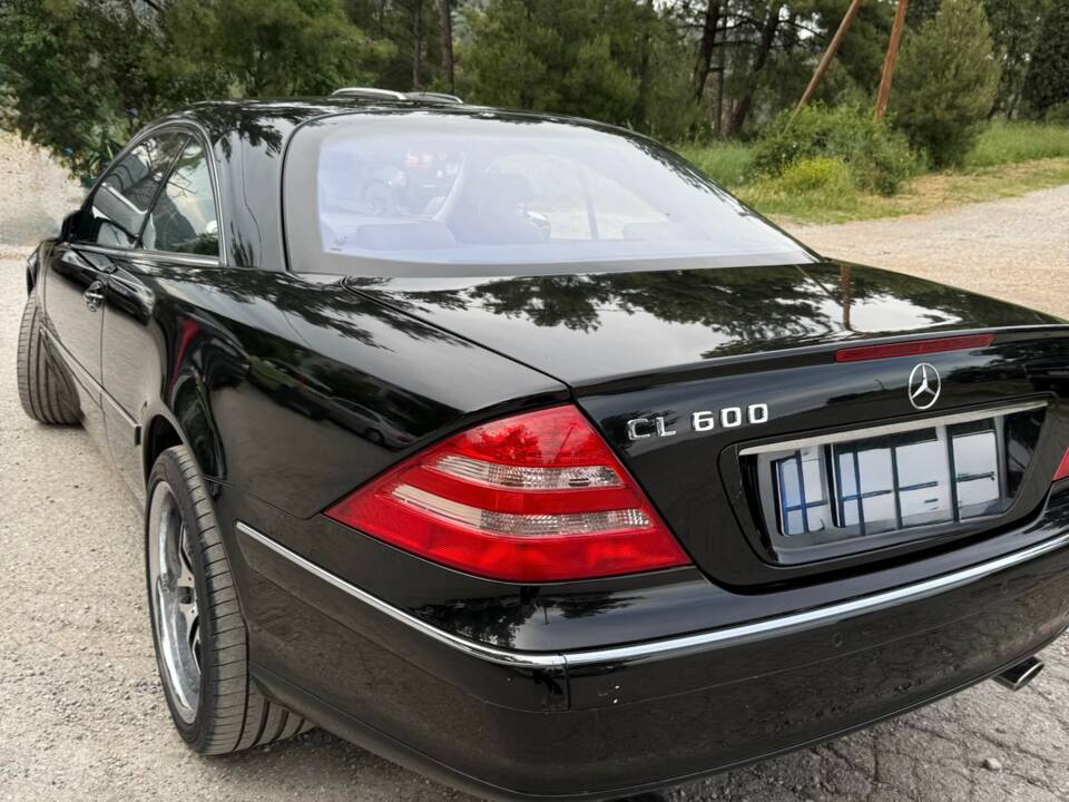 Bild 6/9 von Mercedes-Benz CL 600 (2000)