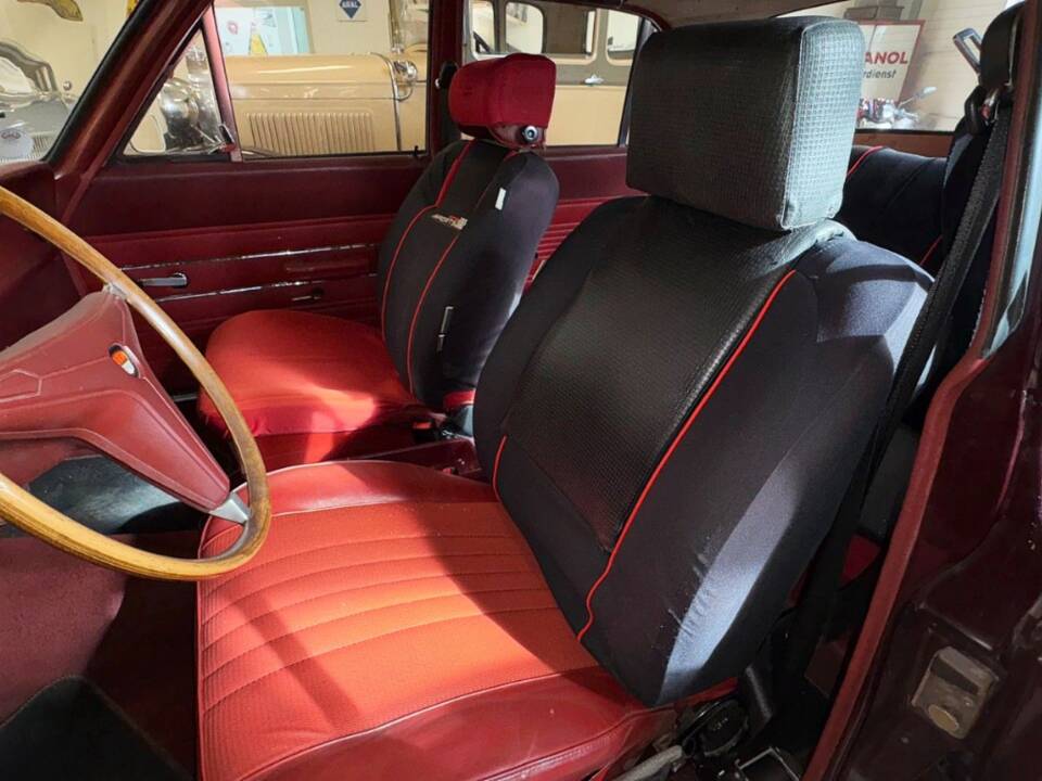 Image 8/19 of Ford 17m 1700 (1971)