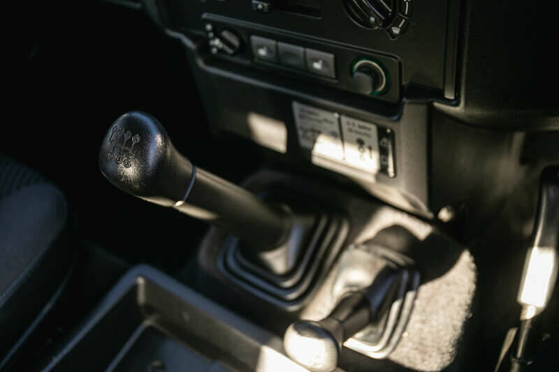 Immagine 23/34 di Land Rover Defender 90 TD4 (2008)