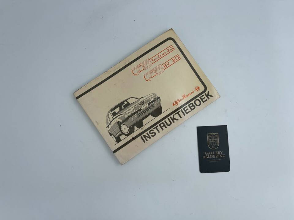 Image 11/50 de Alfa Romeo 75 2.0 Twin Spark (1988)
