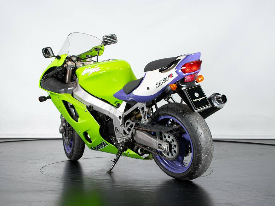 Imagen 2/50 de Kawasaki DUMMY (1996)