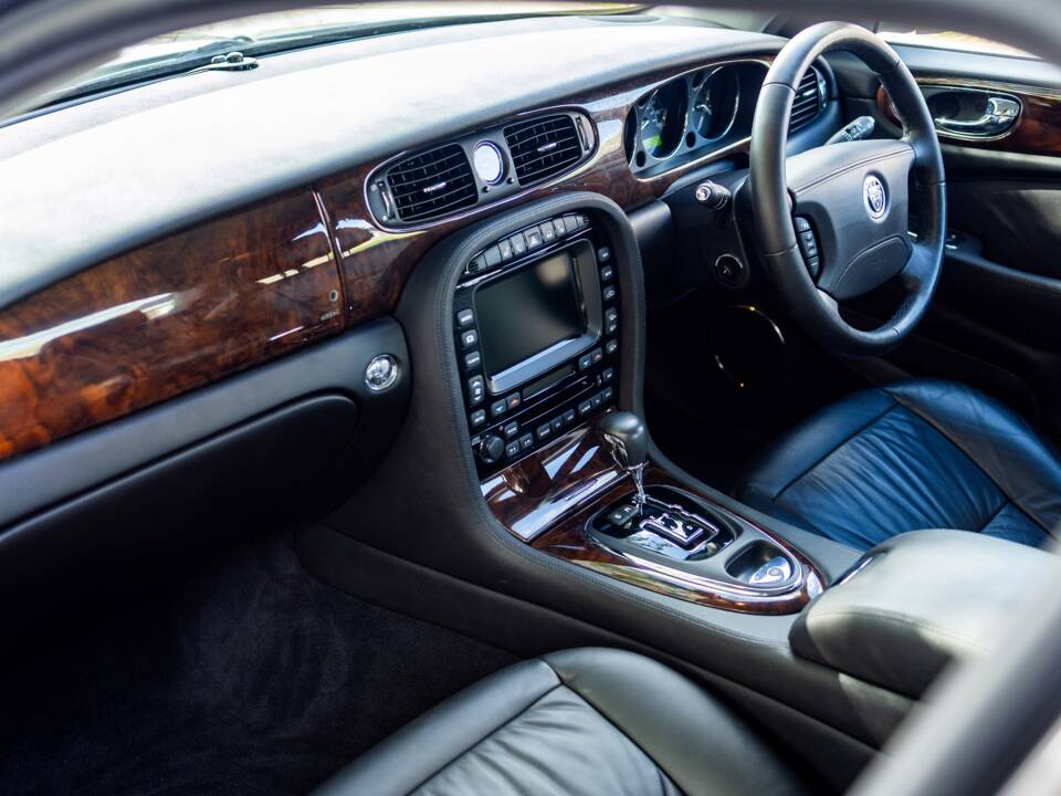 Afbeelding 4/47 van Jaguar XJ 2.7 D (2008)