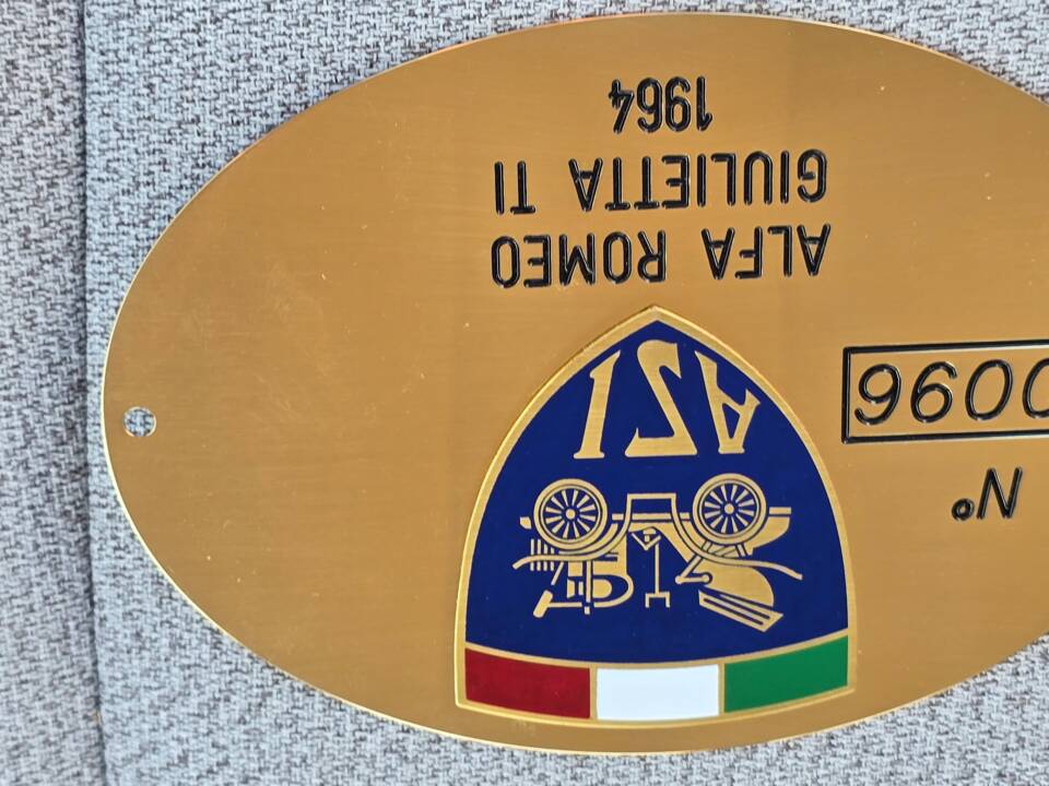 Image 23/56 of Alfa Romeo Giulietta TI (1964)