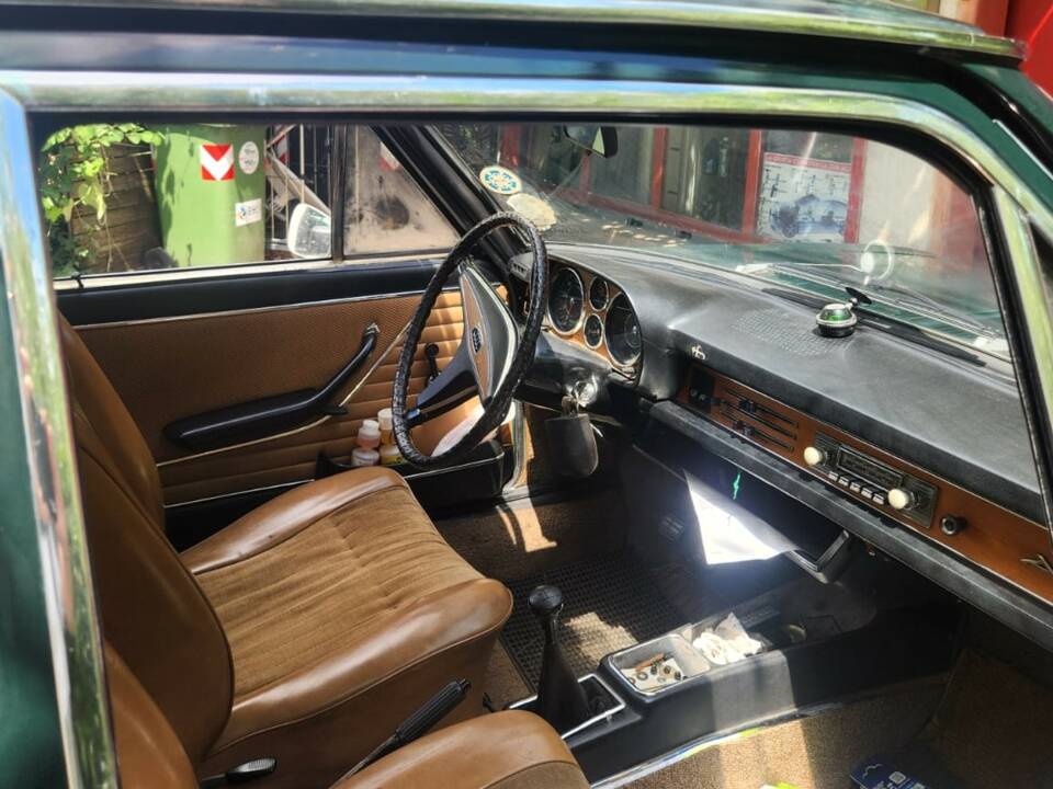 Image 4/5 de Audi 100 LS (1970)