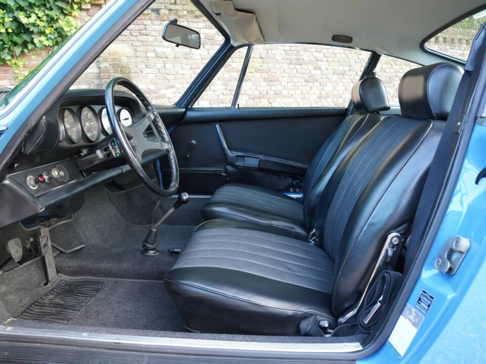 Image 18/50 of Porsche 912 (1969)