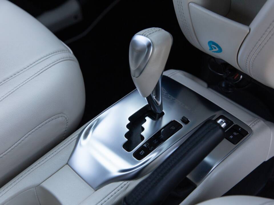 Bild 12/95 von Aston Martin Cygnet (2012)