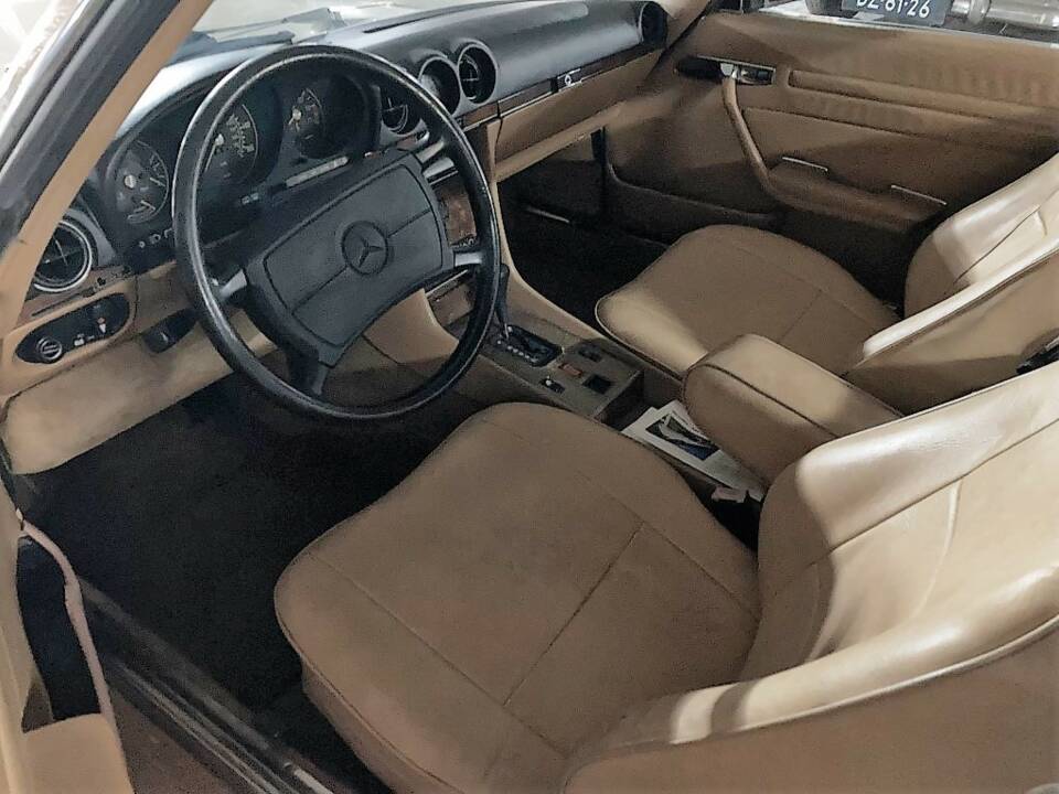 Image 26/26 of Mercedes-Benz 560 SL (1987)
