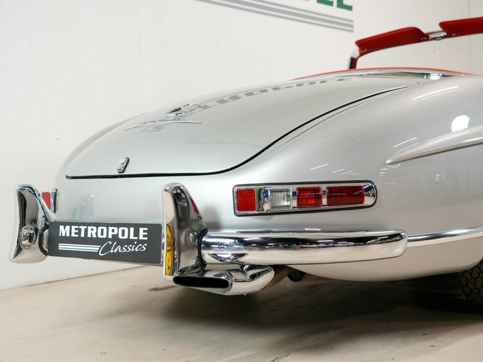 Image 28/50 of Mercedes-Benz 300 SL Roadster (1958)