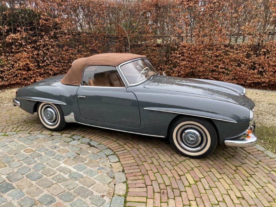 Image 30/52 de Mercedes-Benz 190 SL (1961)