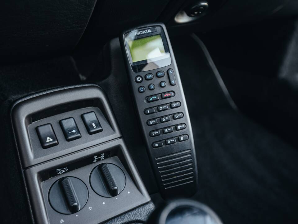 Bild 28/39 von Porsche 911 Carrera 4 (1993)