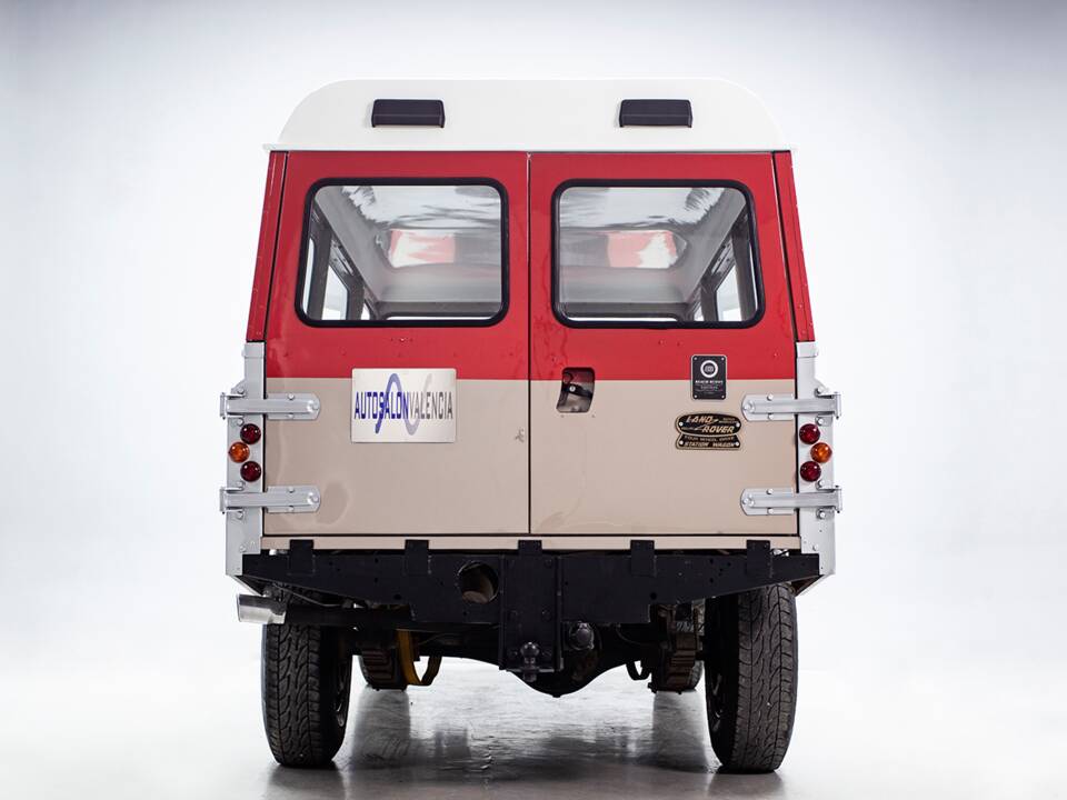 Afbeelding 7/33 van Land Rover 109 (1989)