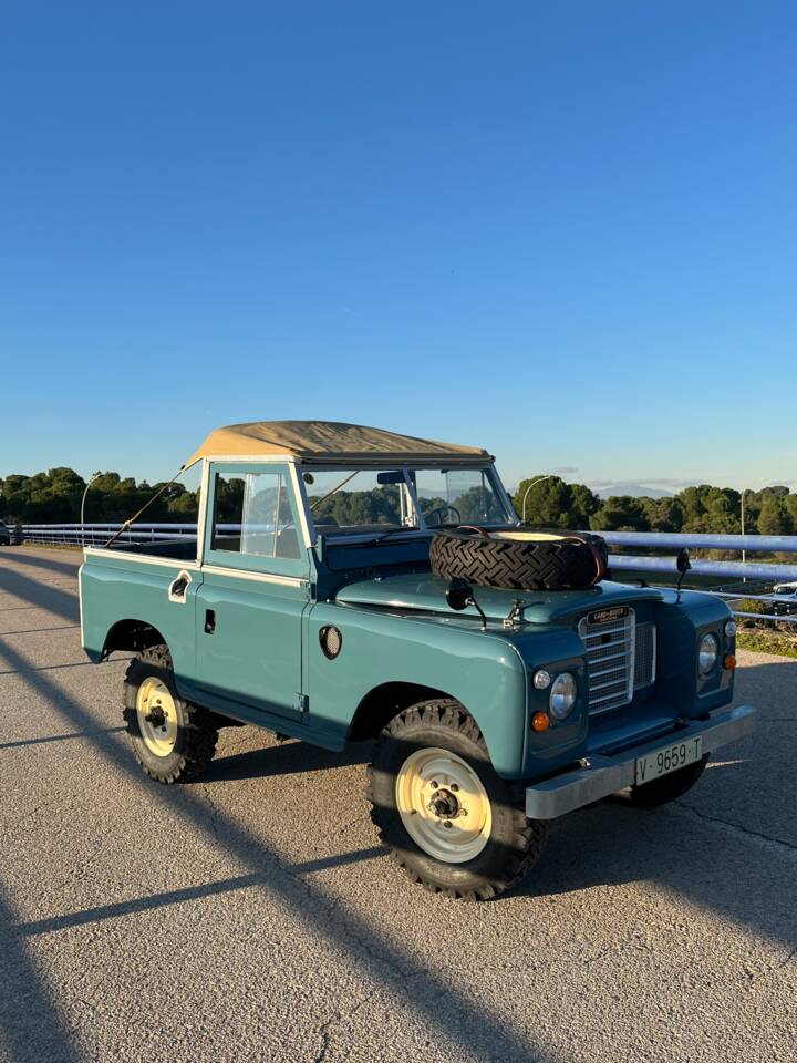 Bild 2/51 von Land Rover 88 (1976)