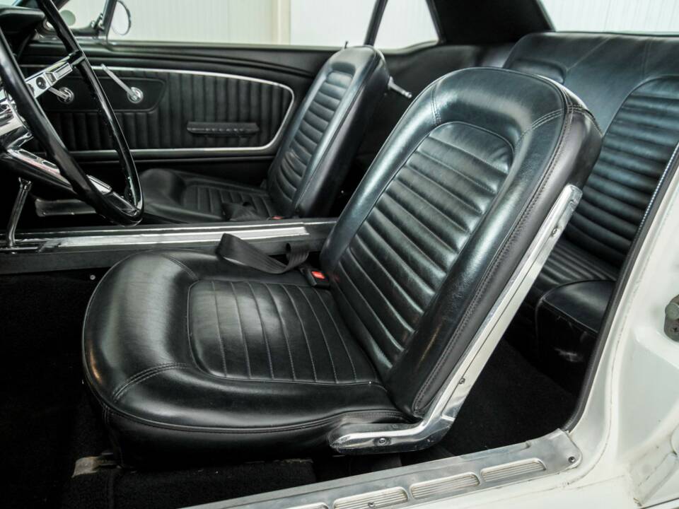 Image 20/50 de Ford Mustang 289 (1900)