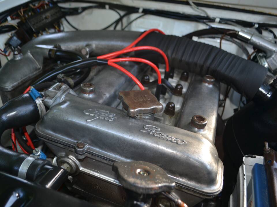 Image 11/20 of Alfa Romeo Giulia 1600 TI (1967)